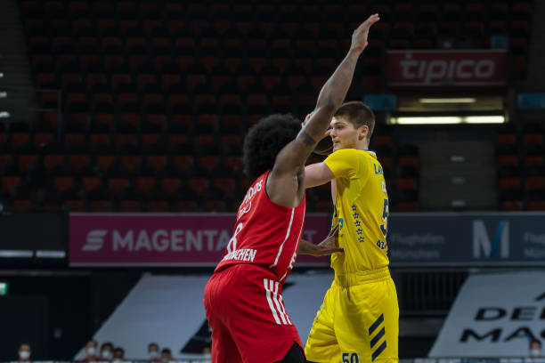 展现出了巨 展现出了巨